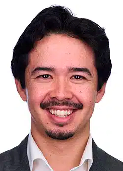 Headshot of veterinarian and co-founder of Vetspacito, Dr. Tyler Primavera
